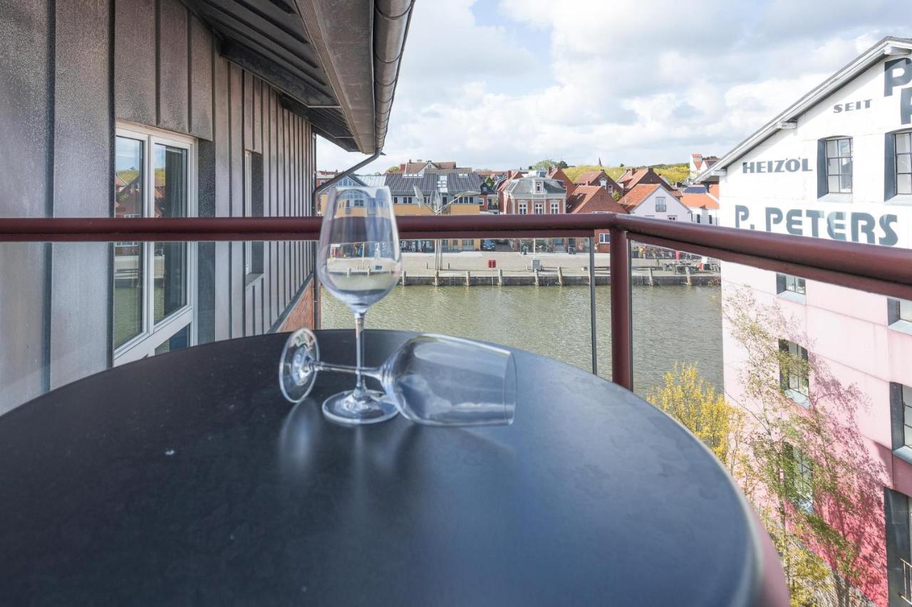 Hafenblick Appartement Husum  Buitenkant foto